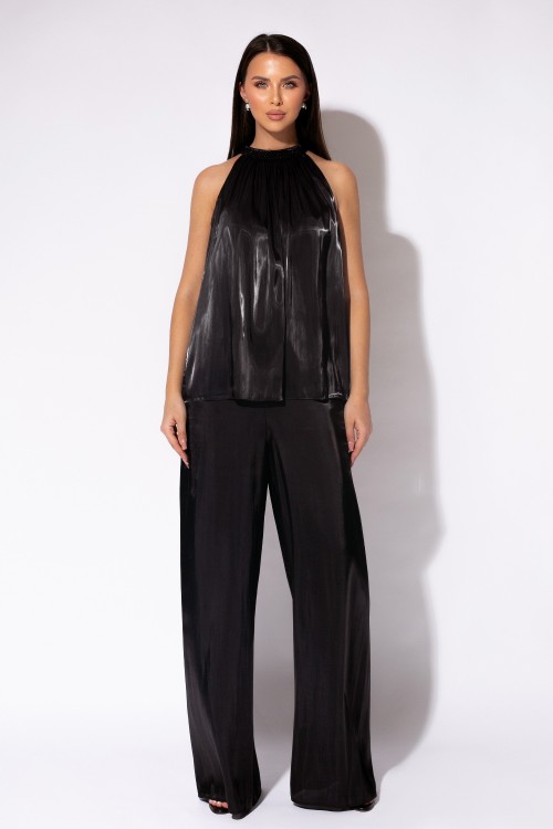 Set cu top și pantaloni largi